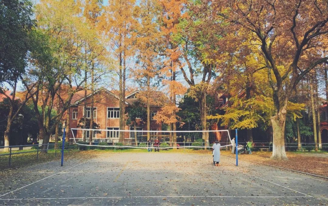 一入秋苏州成姑苏,秋色一入秋苏州就成了姑苏