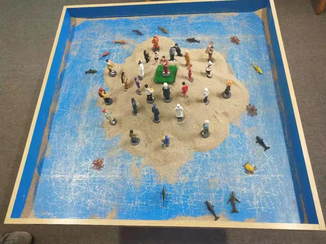 儿童专用魔力沙塑料沙盘,沙盘改善孩子社交恐惧