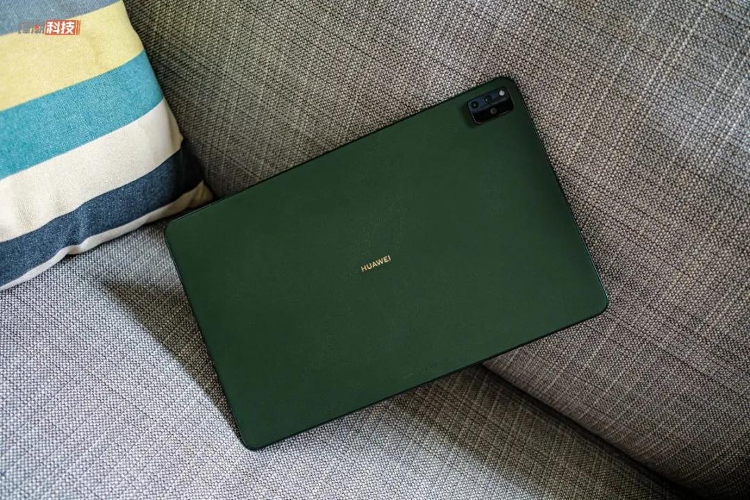 华为m68.4寸平板升级鸿蒙系统,用上麒麟芯片的华为平板