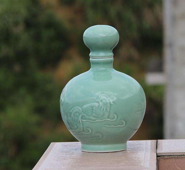 陶瓷的酒瓶能卖钱吗,窖藏陶瓷酒瓶价格表