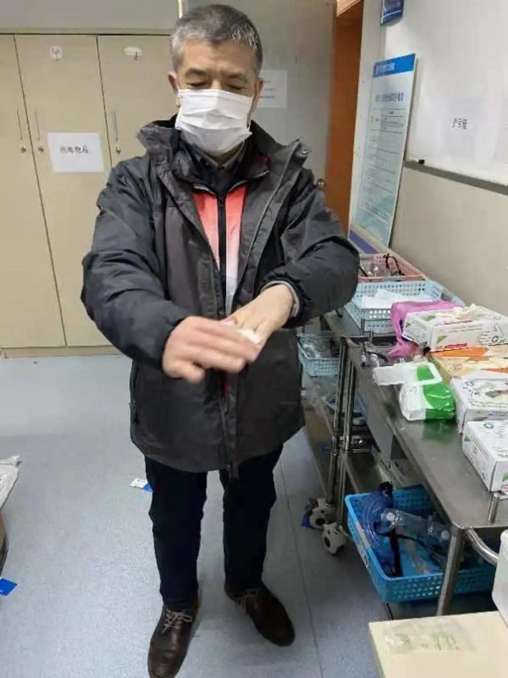 沧海横流显英雄本色,沧海横流惟英雄方显本色