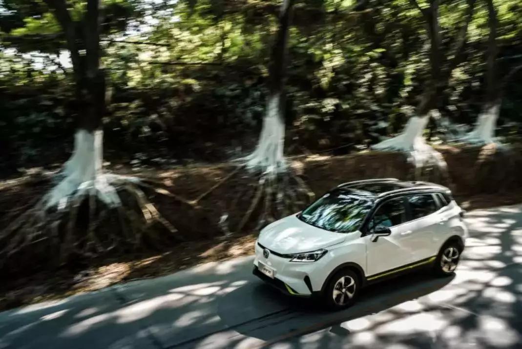 纯电动车的市场价是多少,多少钱一辆纯电动车