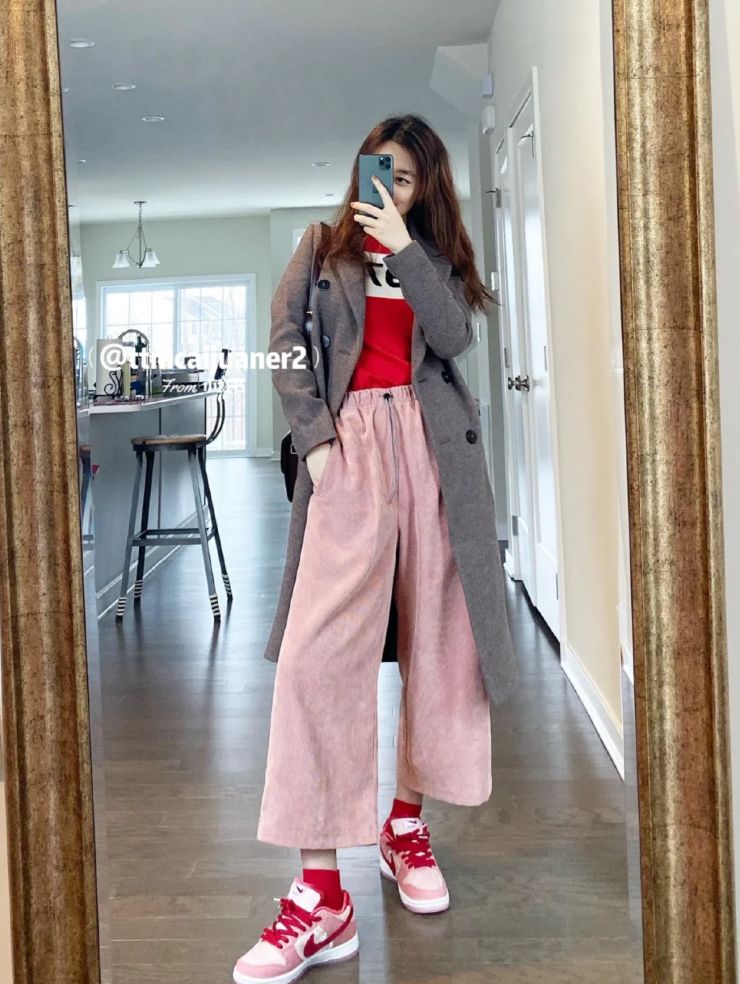 女的穿什么运动鞋好看,日常穿运动鞋推荐女