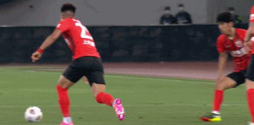 足球十大离谱事件,足球史上不可思议的事件