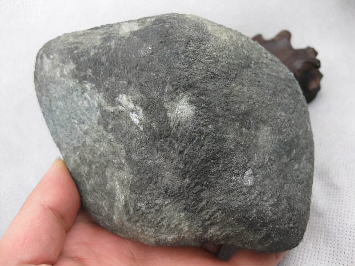 莫西沙场口的翡翠图片大全,兖州莫西沙场口翡翠原石询问报价