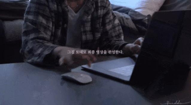 小姐姐分享自拍的“羞羞”日常，引百万人围观