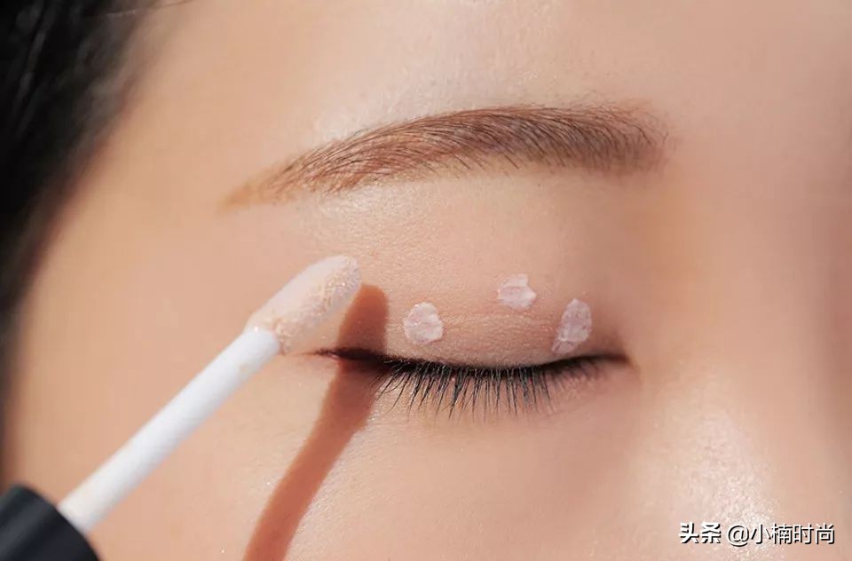 新手日常妆容速学超详细眼妆教程,眼妆教程干净高级初学者巨简单