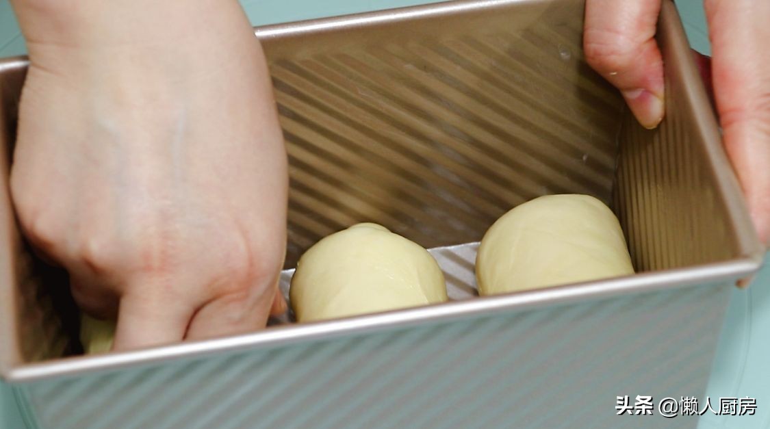 20元一个三明治,20元一片的吐司面包