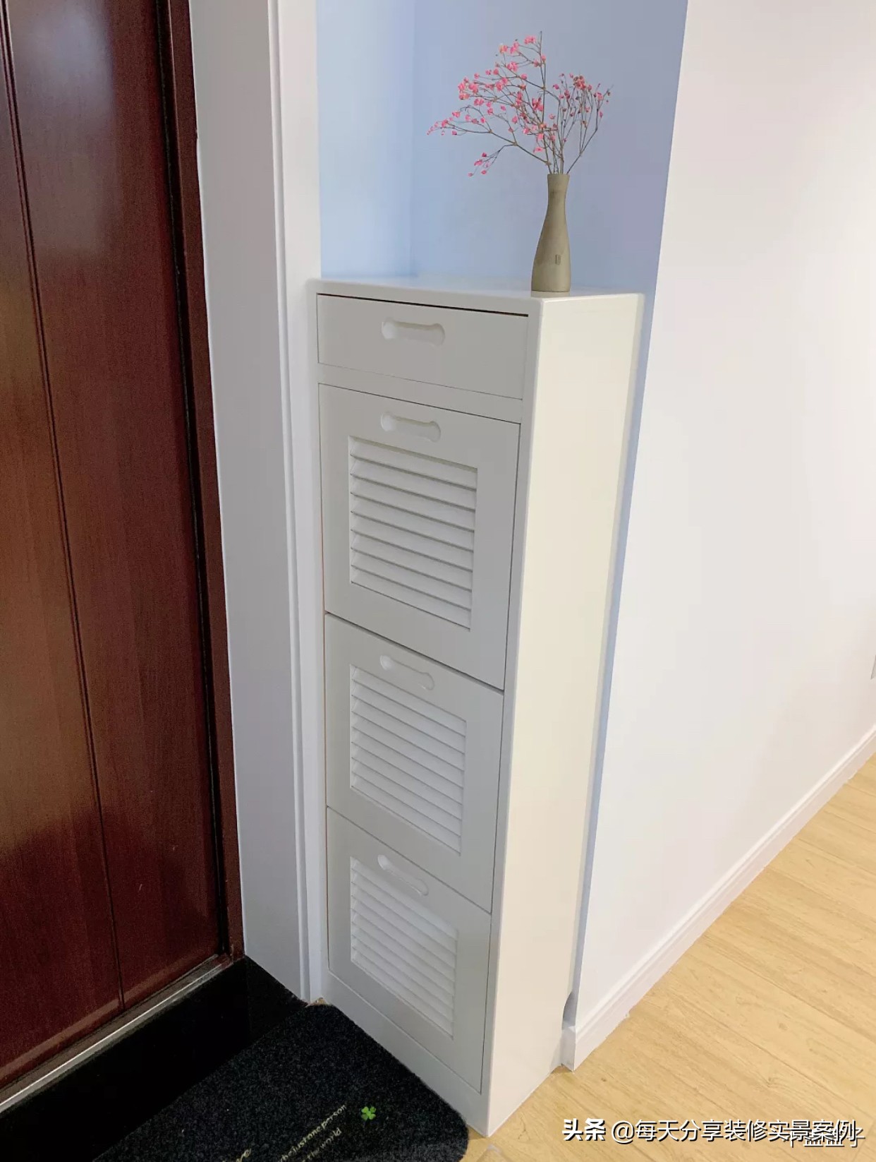 装修好了再装酒柜,装修完之后又想做酒柜