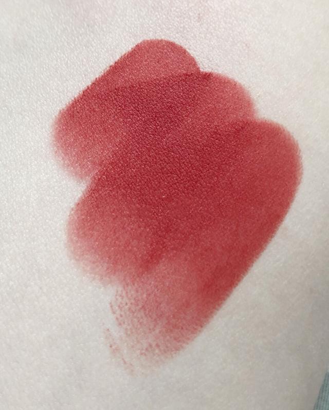 黄皮最显白的十款唇膏,秋冬推荐必备十款唇膏