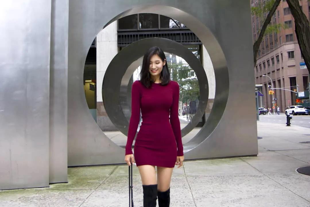 韩国网红模特李熙恩,ins:__leeheeeun__，梦寐以求的纤腰大长腿