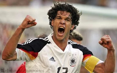 天下足球十大经典逆转集锦解说,天下足球经典的催泪原声