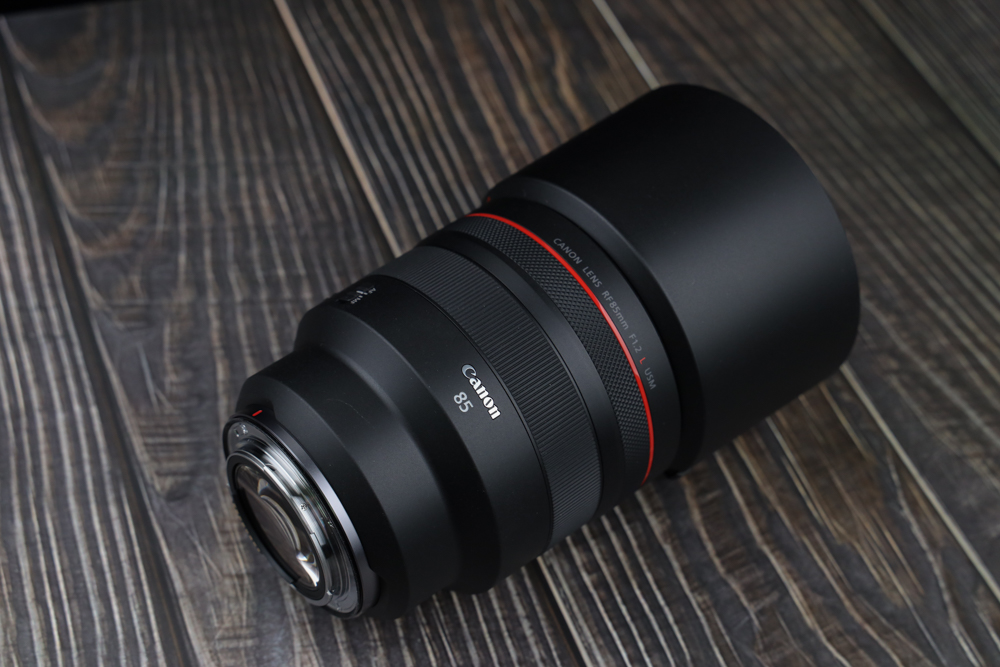 人像镜皇焦段,人像镜皇85mm1.2和1.8