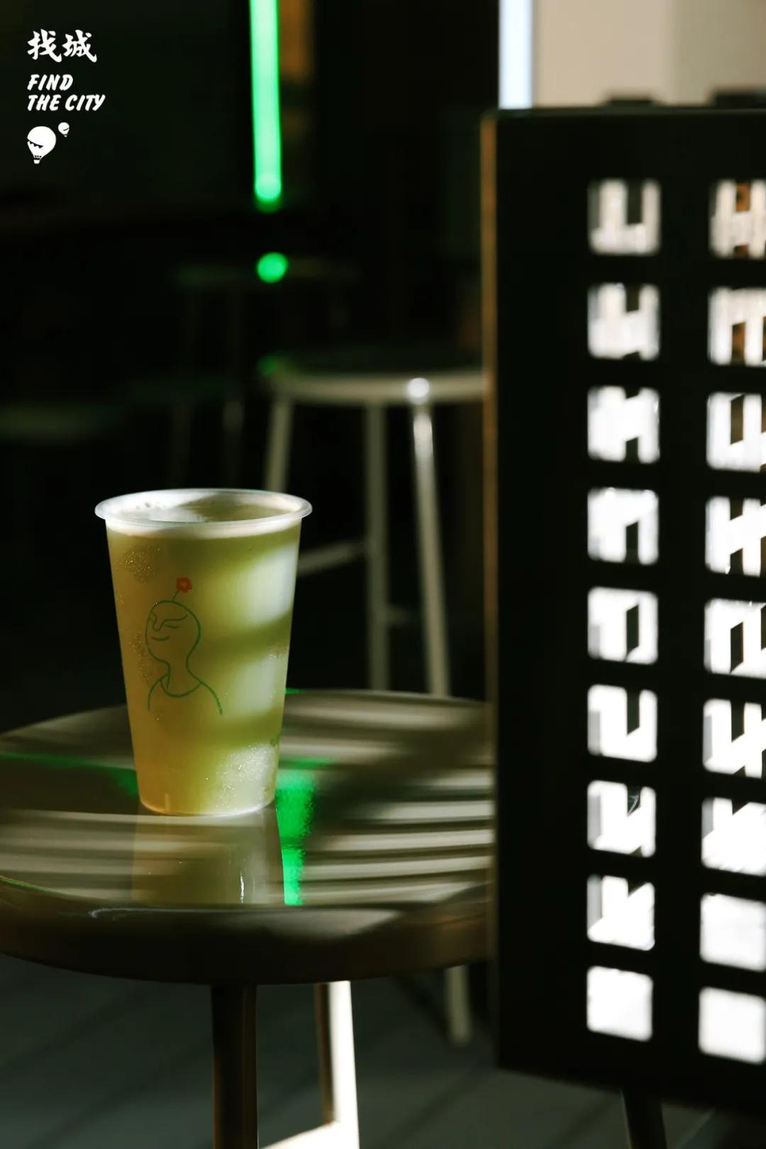 在这家打酒站，我喝到了最放松的一杯精酿