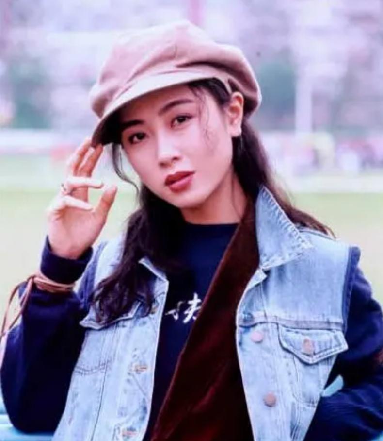 短发鼻祖袁洁莹近照图片,袁洁莹年轻时候最美的照片