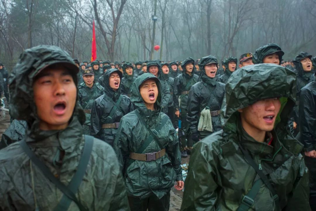 一个部队四级军士长,四级军士长对新兵说的一百句话