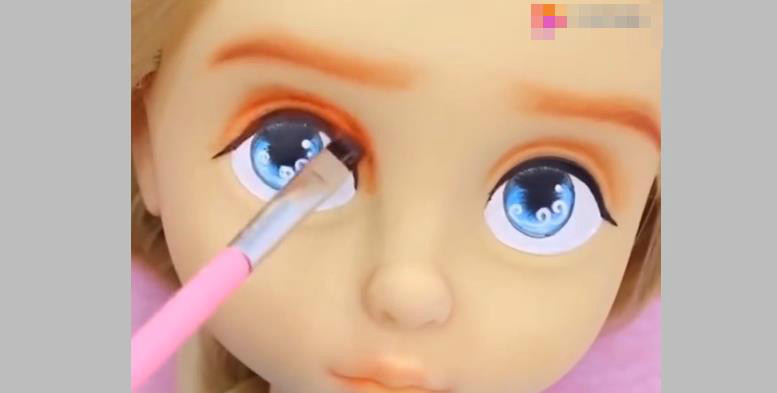 女孩子喜欢的芭比娃娃套装,女孩子玩的芭比娃娃换装游戏