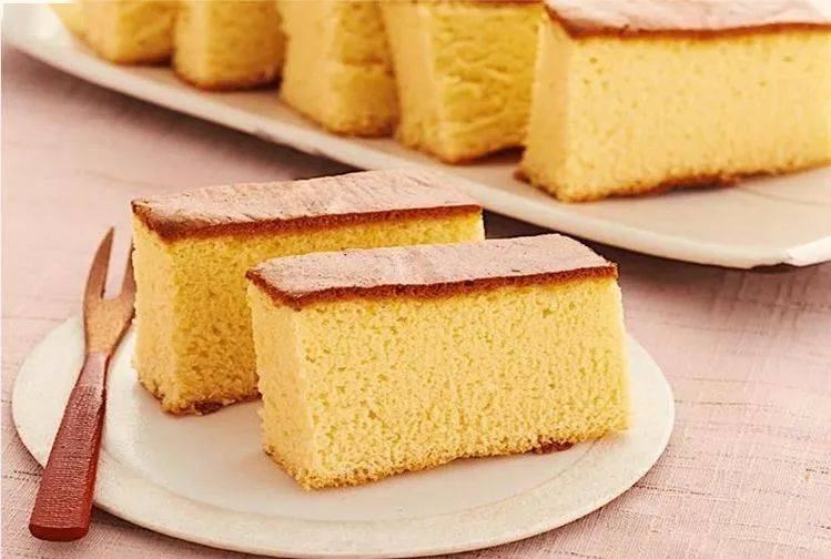 火爆街头的古早蛋糕vs贵族糕点长崎蛋糕，究竟哪个更胜一筹？