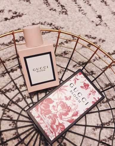 gucci鑺辨偊缁芥斁娴撻,gucci鑺辨偊缁芥斁婊氱彔