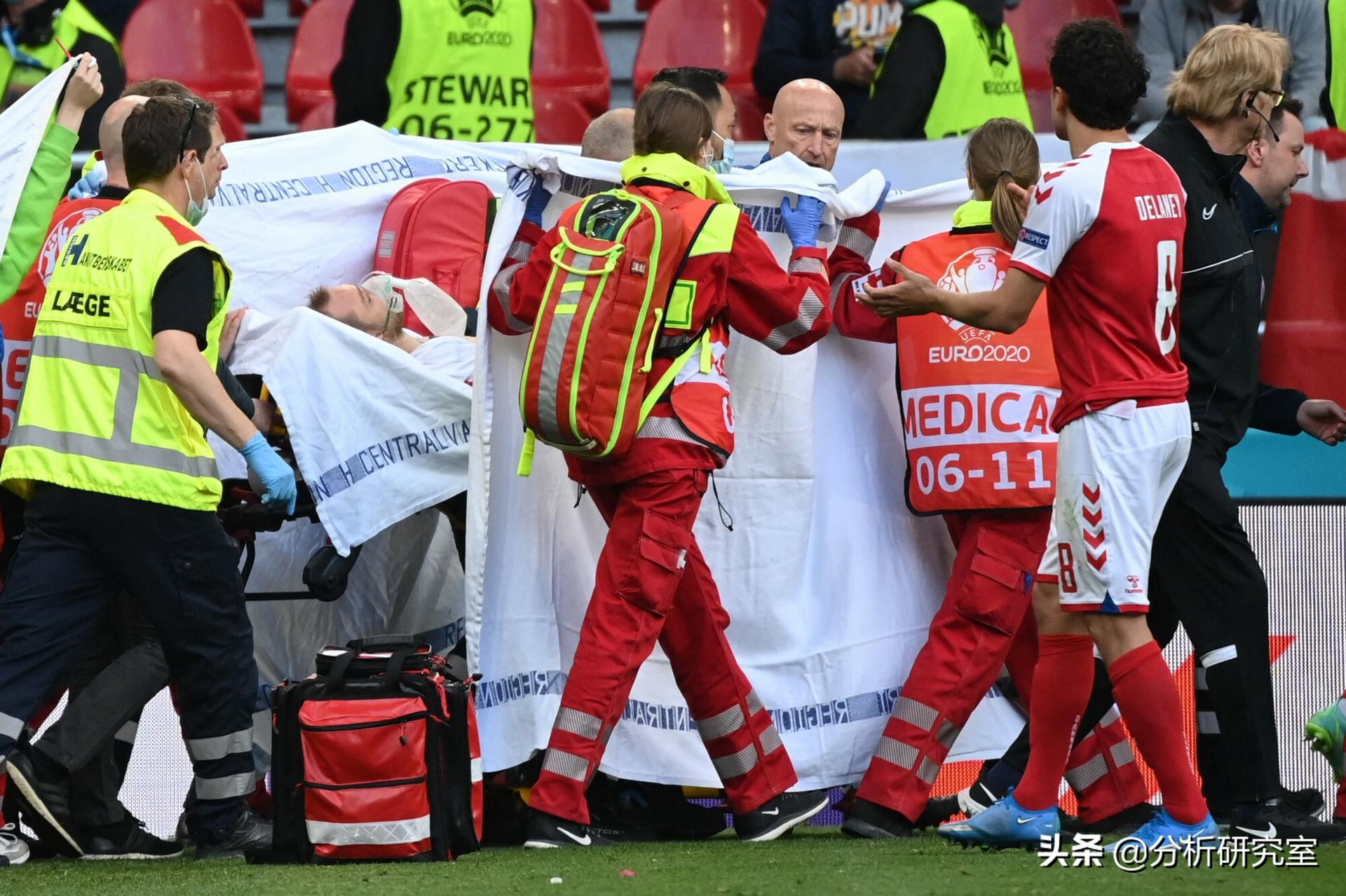 埃里克森晕倒全过程央视解说,埃里克森晕倒急救全过程央视