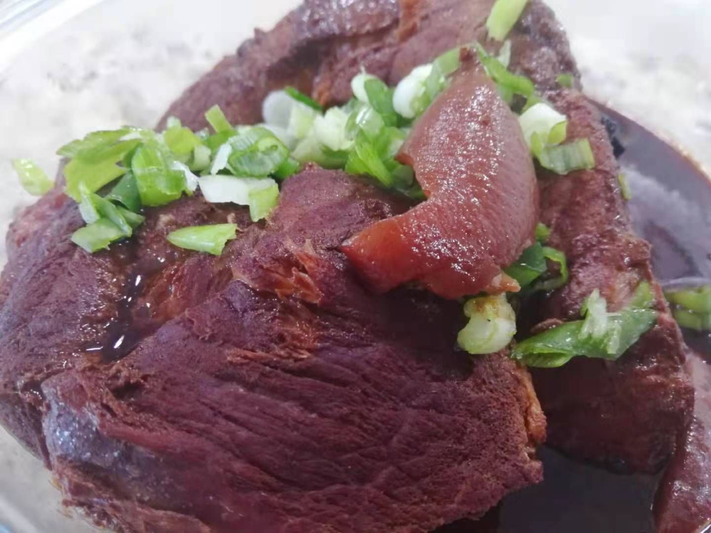 30年大厨教你酱肘子的正宗做法,大姐教你正宗酱肘子的做法