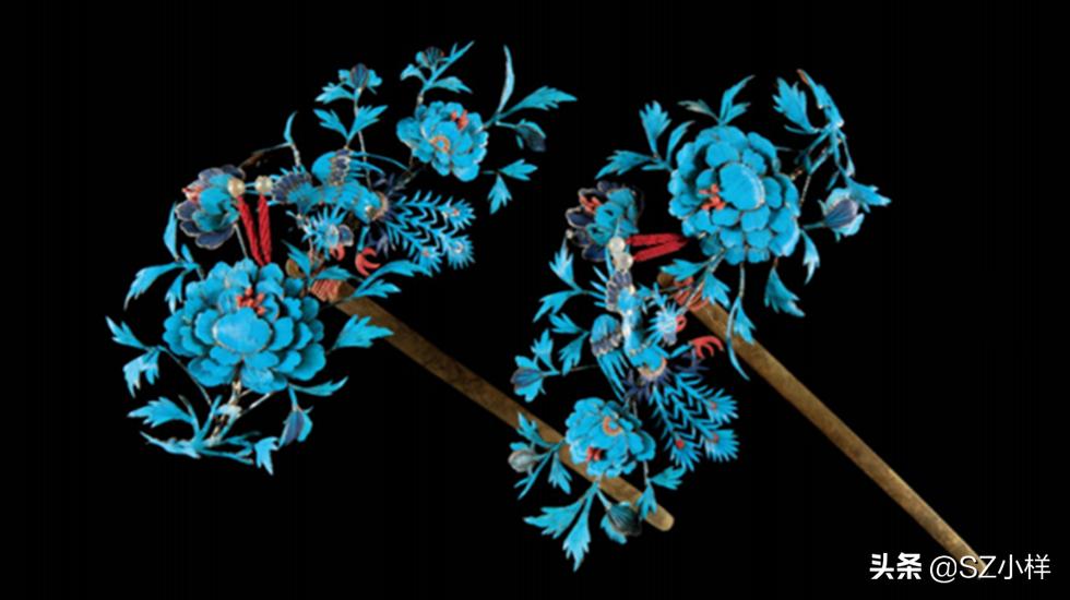 轻盈飘逸的羽毛，承载厚重的文化，演绎珠宝界永不落幕的时尚经典