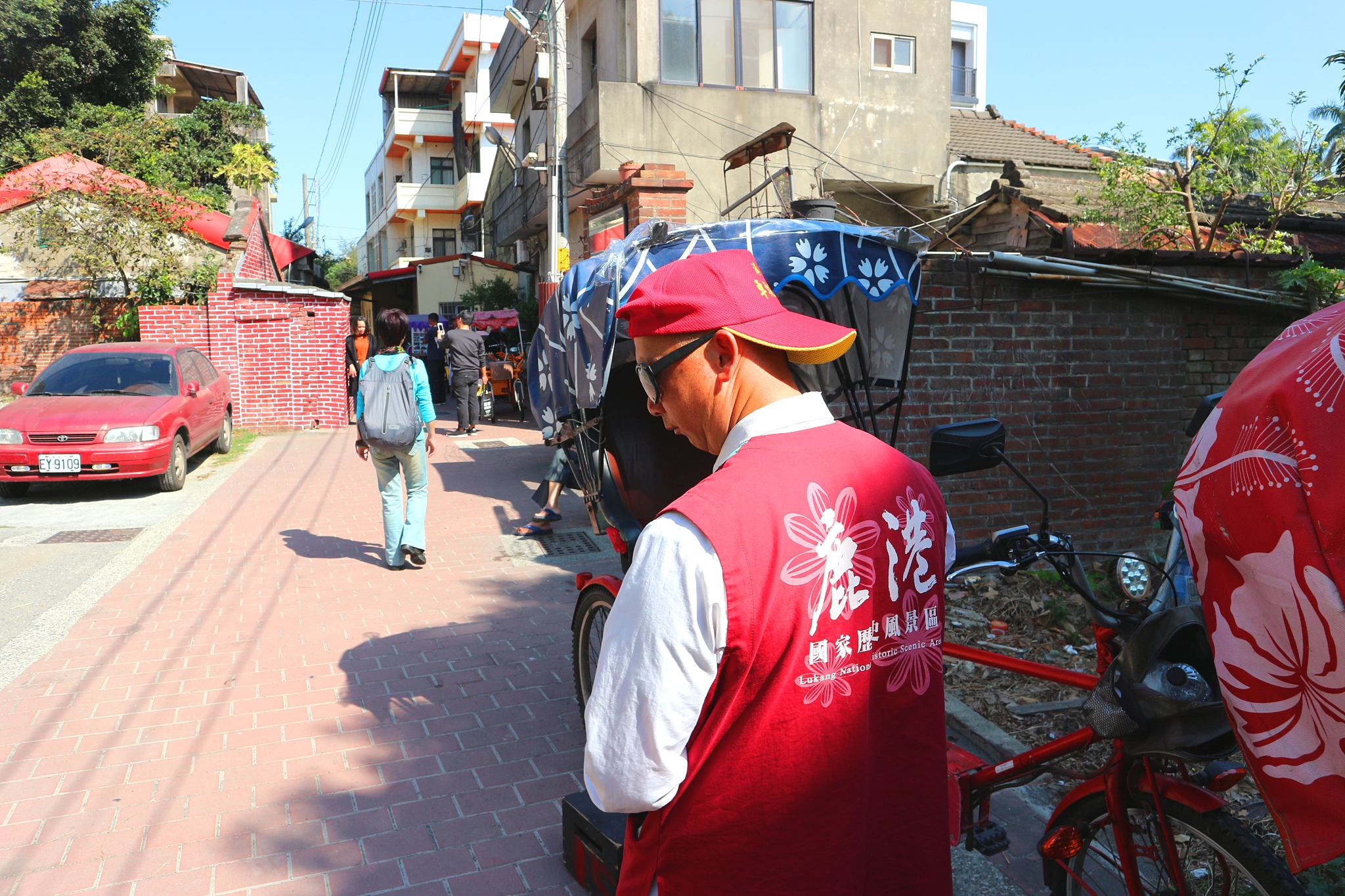 鹿港小镇小巷,摸乳巷