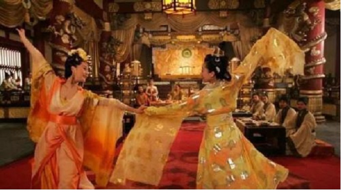 以吃为使命的女孩:非洲这个国家痴迷于以胖为美,根源是什么?