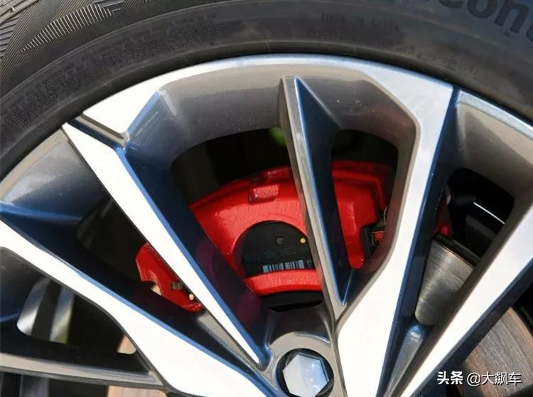 卡钳红色和荧光红色,可以把银色卡钳喷成红色吗