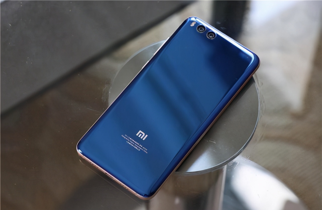 iphone6s和小米6哪个更值得入手,小米6跟iphone6s发布时间