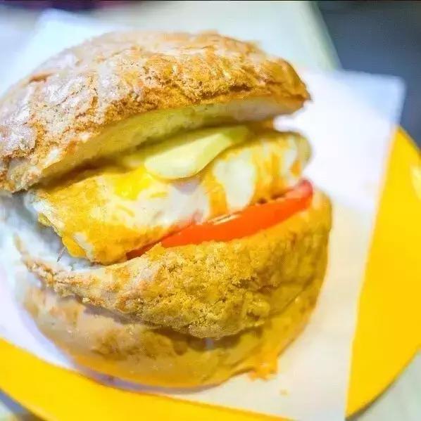 机票太贵往返三千多还有必要去吗,国内往返机票比单程便宜