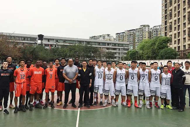 这一盘,市运会2金1银!玉林中学“硬核”篮球队,拿奖拿得手软