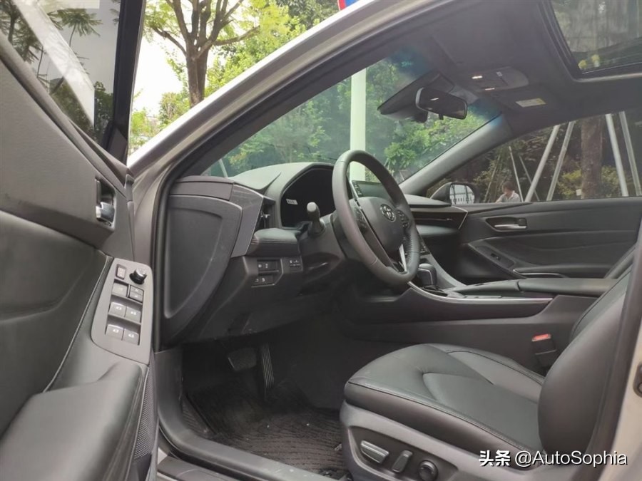 开着亚洲龙回家，感觉很不错