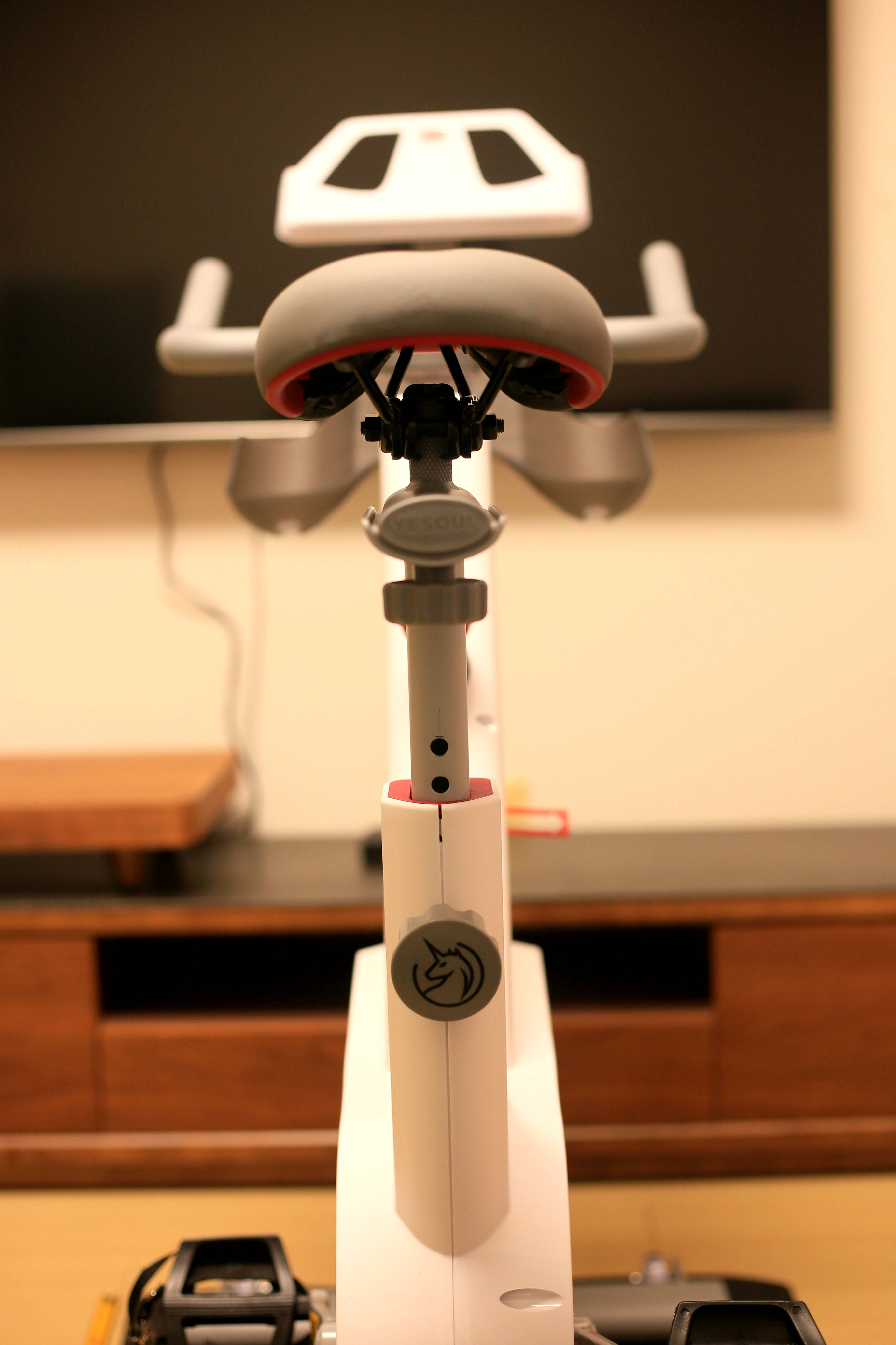 小巧静音,小户型最爱的健身神器——YESOUL野小兽M1动感单车体验