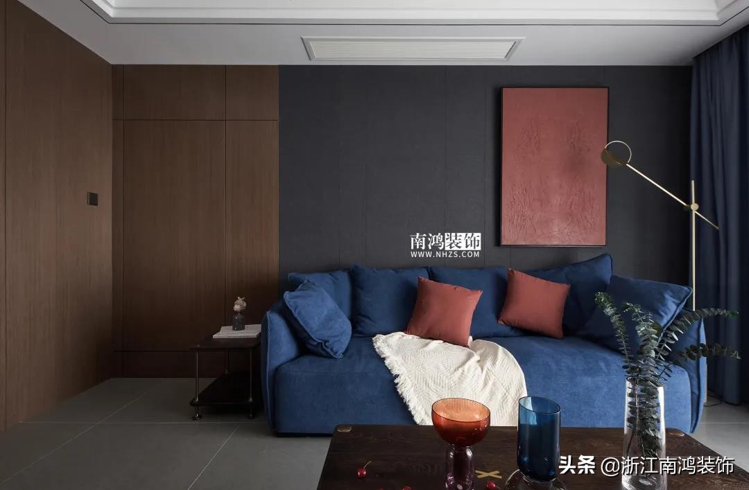 极简风装什么门好看,小空间装什么门好看