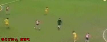 把球传进球门的球队,把球传球给内马尔