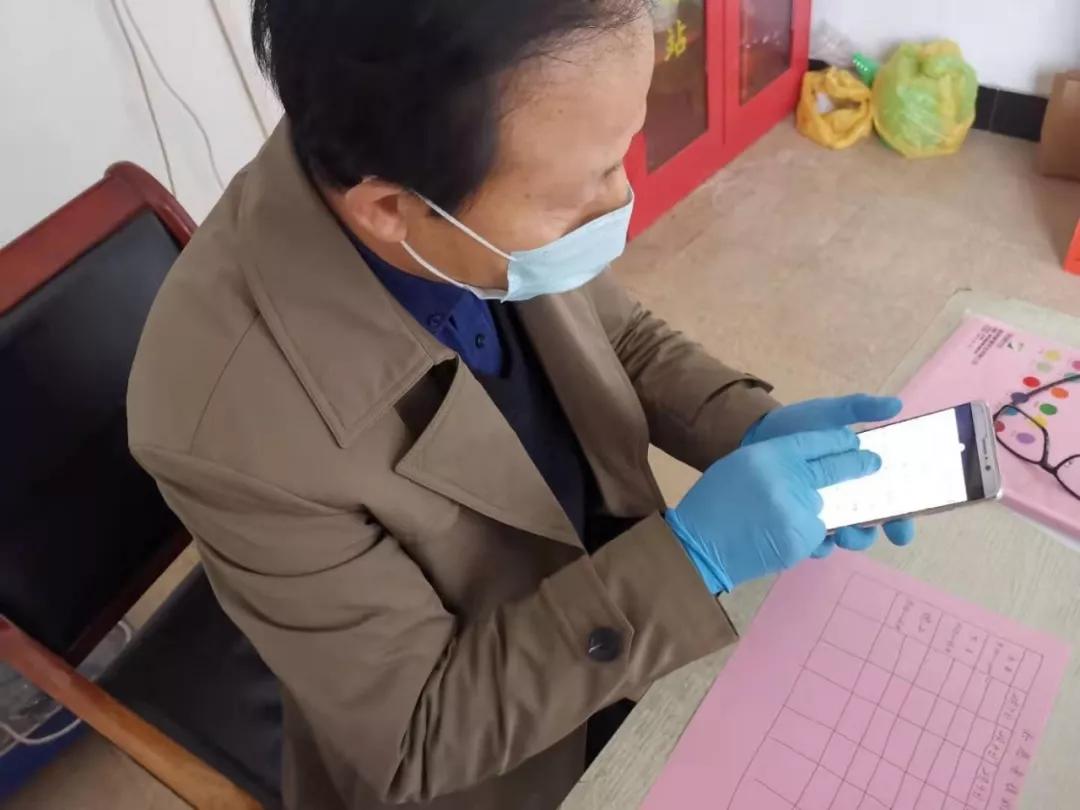 余杭这个小区连物业都撤了！老胡和他的35名“战友”顶上