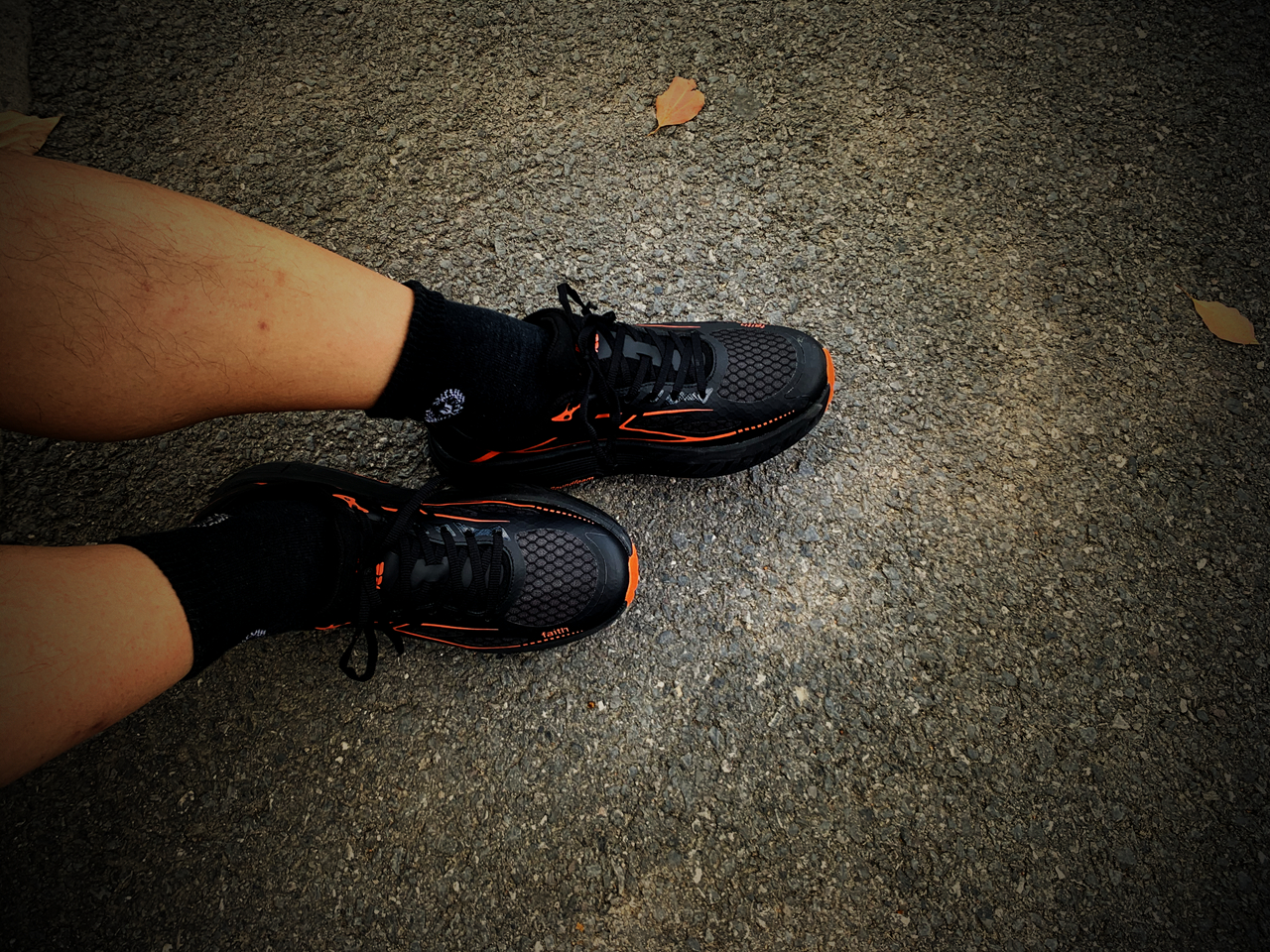 奔跑的Faith-咕咚R2信仰跑步鞋