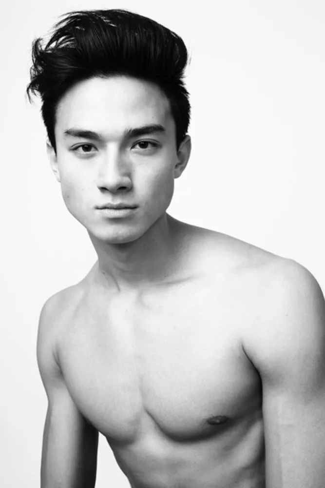 香奈儿御用男模特,香奈儿最帅男模