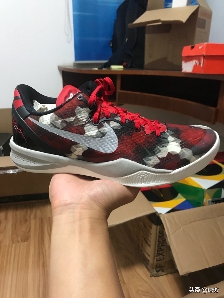 鐞冮瀷娴嬭瘎nikekobe8瀹炴垬琛ㄧ幇濡備綍,zoomkobe鐞冮瀷