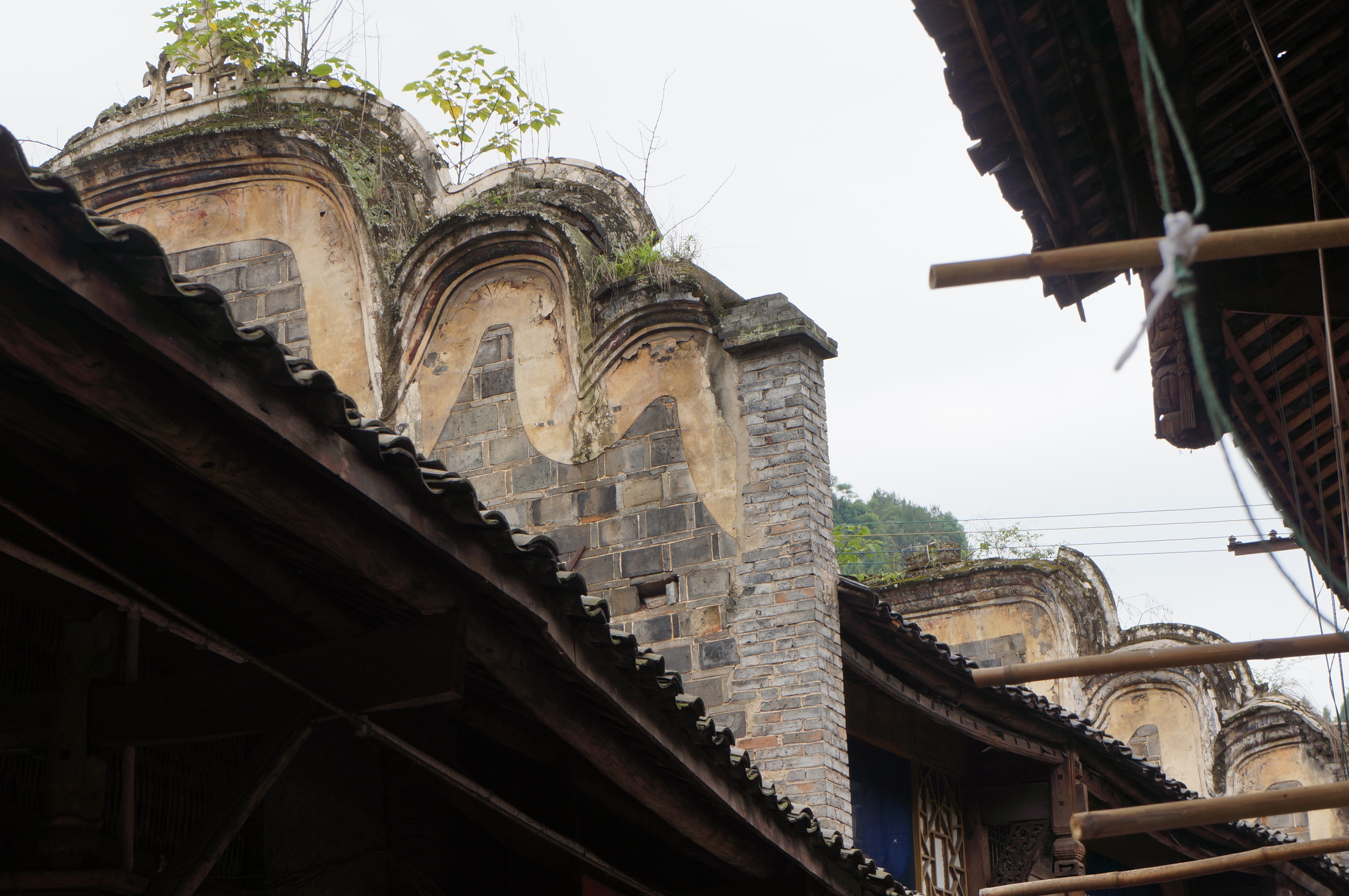 成都附近的古镇最值得去的是哪个,2022春节成都周边有年味的古镇