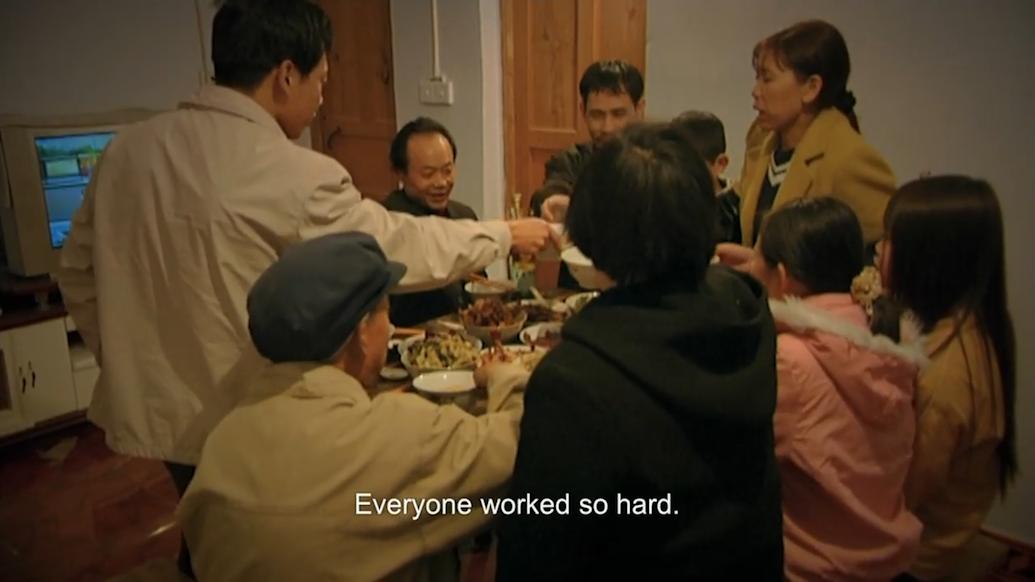 农民工给父亲拍摄的纪录片,2001年农民工返乡纪录片