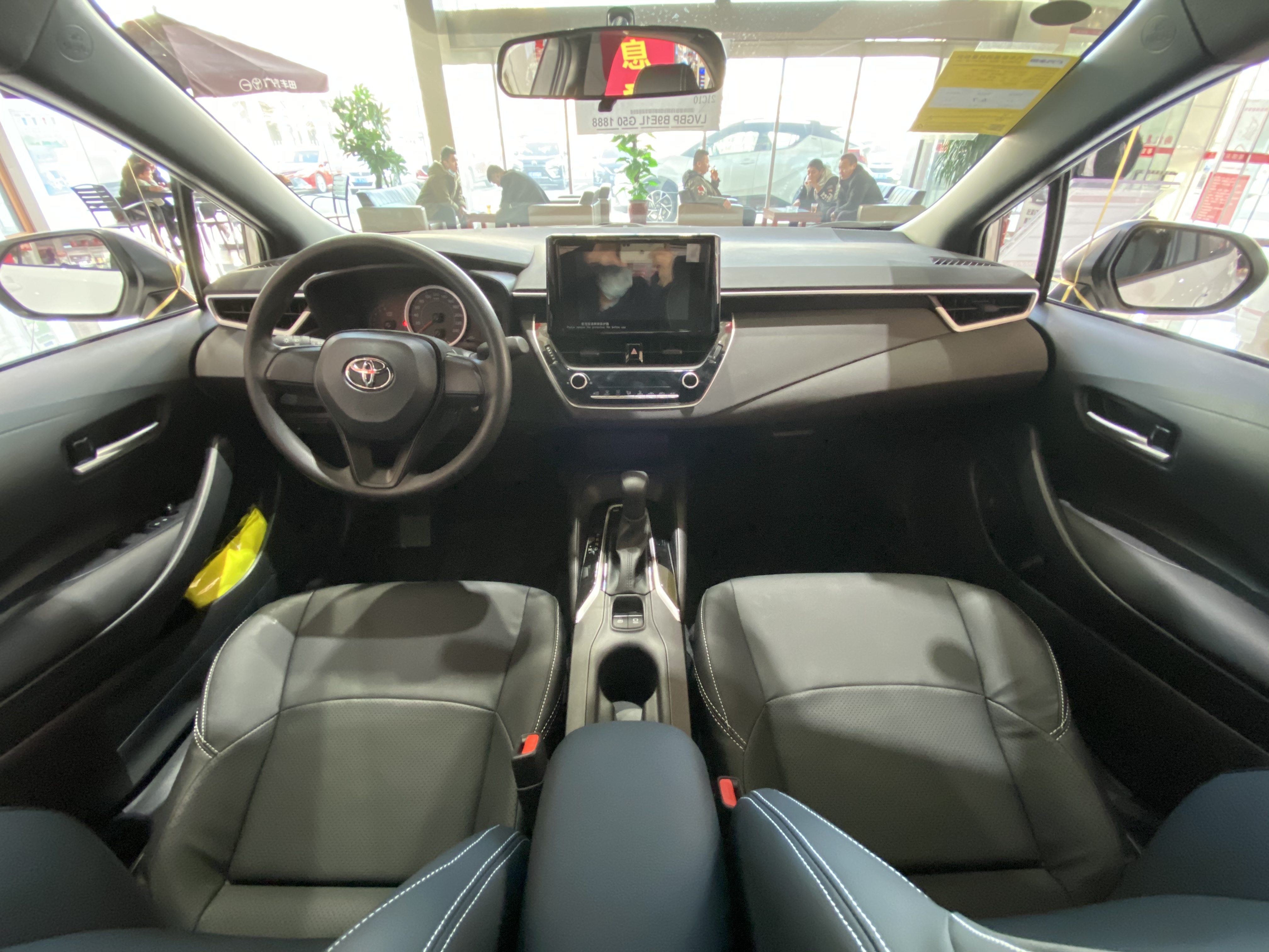 雷凌混动油耗多少钱一公里,广汽丰田雷凌19款3万公里价格