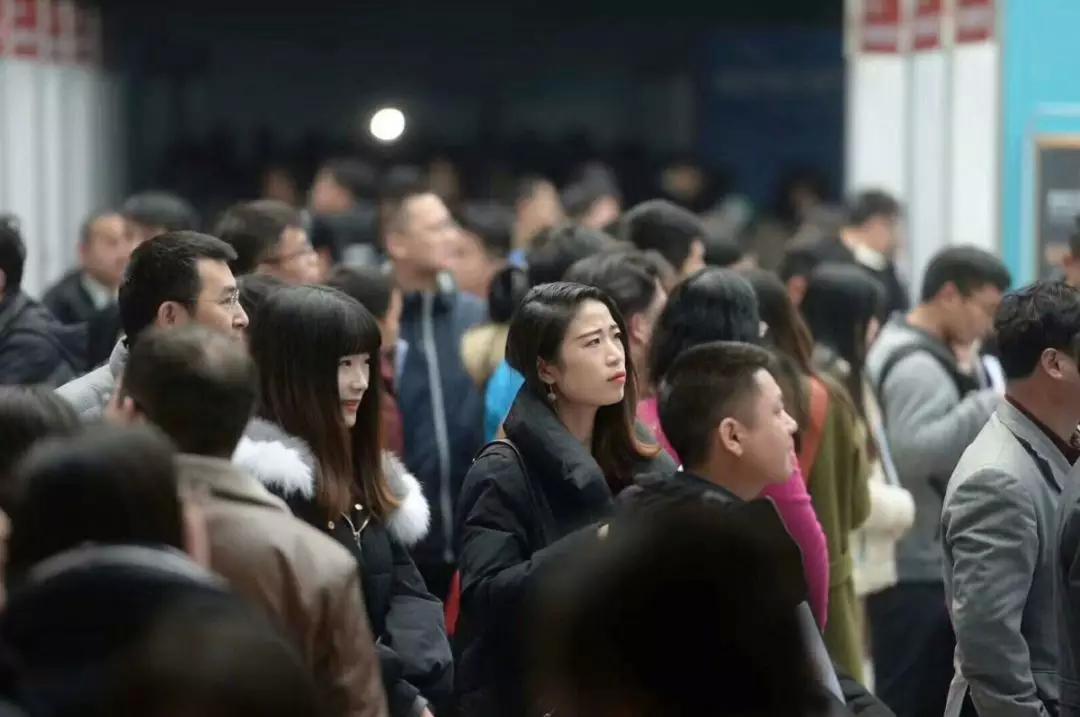 靠谱的劳务中介返费,劳务中介费一般都是怎么收取的