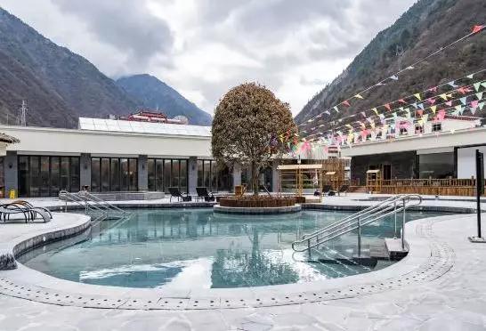 成都周边泡温泉2-3天推荐,成都泡温泉吃住耍一天的地方