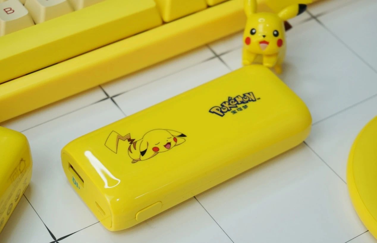 anker宝可梦充电器,anker18w小巧款充电宝测评