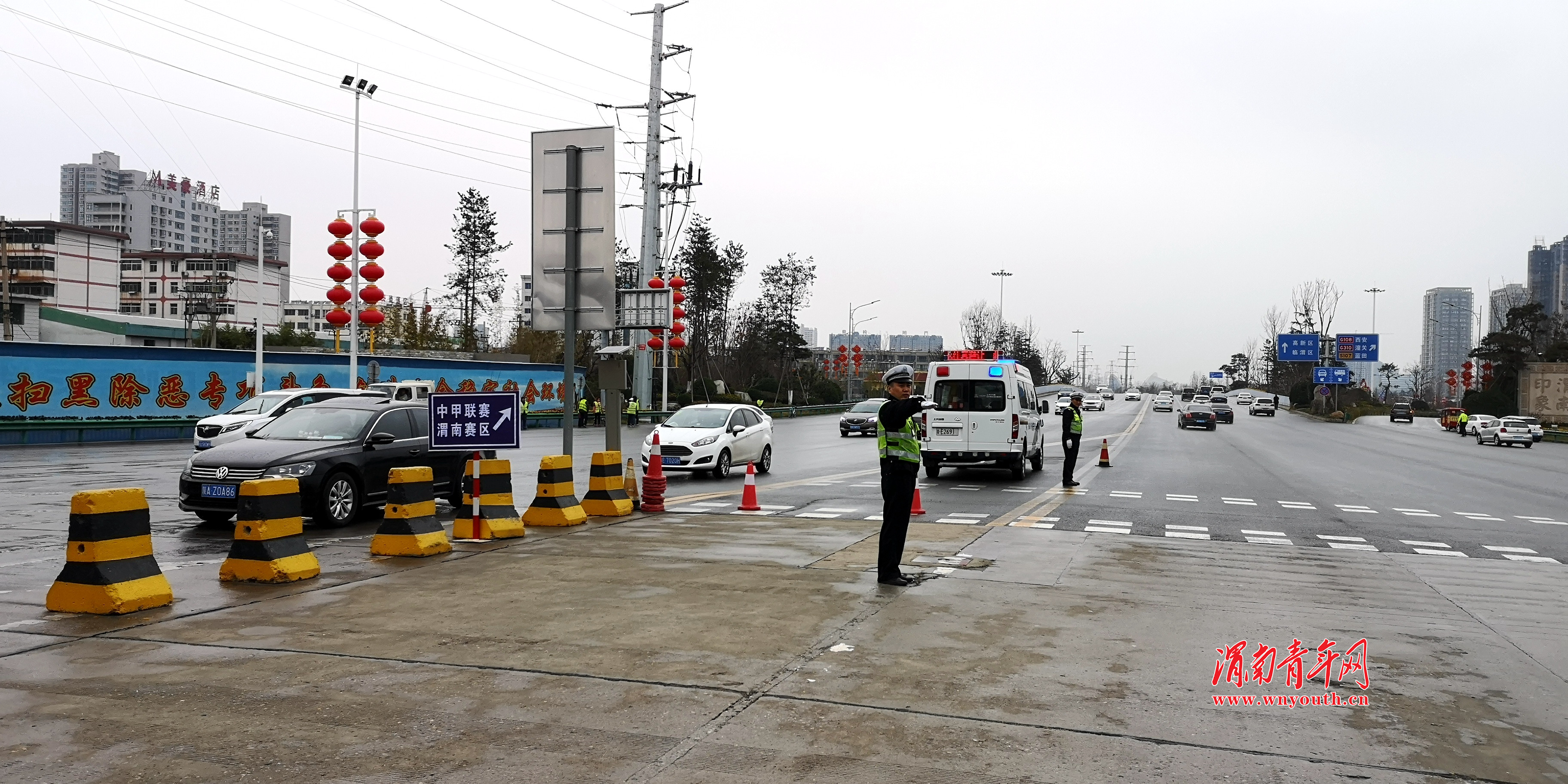 渭南市公安局交警支队圆满完成2019首场中甲足球联赛交通安保工作