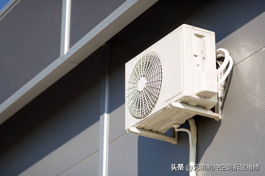 空调外机漏水管不漏水是什么原因,空调外机下面的那个窟窿往下漏水