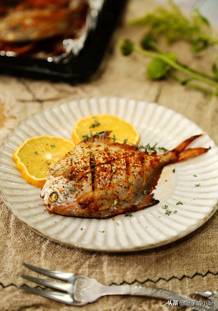 一种既好吃刺又少还不贵的鱼,最适合烤着吃的淡水鱼