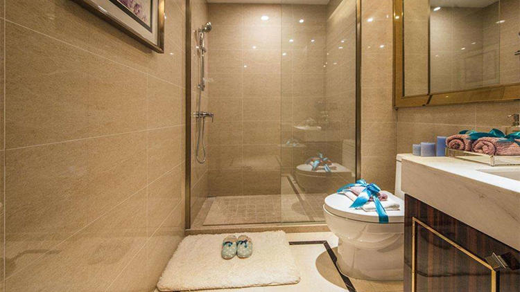 卫生间反味儿什么原因,卫生间潮湿不通风有异味